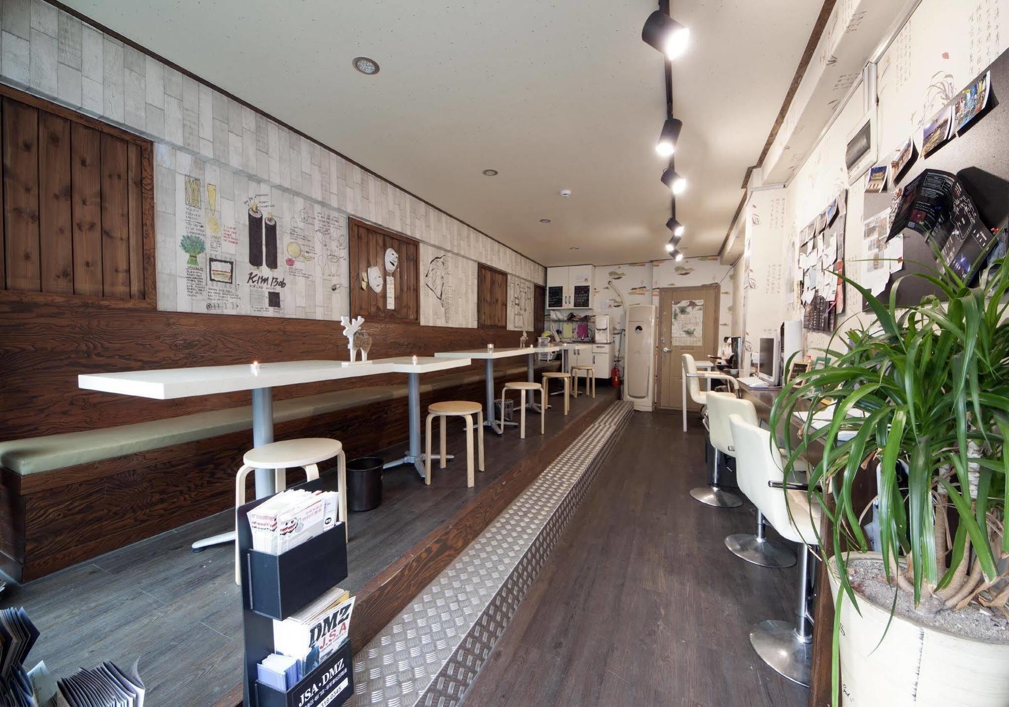 K-Guesthouse Sinchon 2 Seoul Bagian luar foto