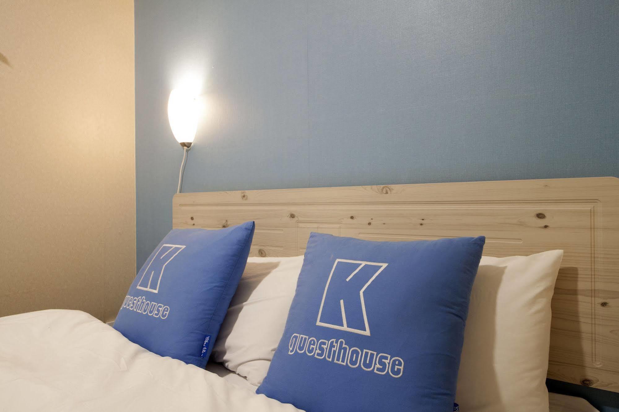 K-Guesthouse Sinchon 2 Seoul Bagian luar foto