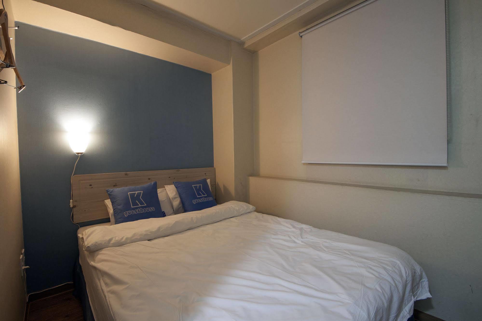 K-Guesthouse Sinchon 2 Seoul Bagian luar foto